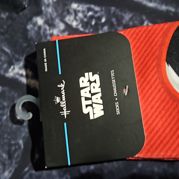 Star Wars Darth Vader Socks One size fits most NWT - Picture 3 of 4